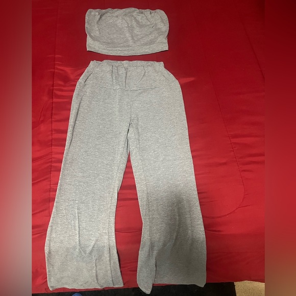 Two piece Grey Set. Size: Medium Like New ! - Picture 2 of 2